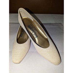 Vintage Ivory Heels By Life Stride, 8M